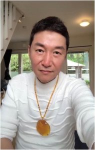 ​《插翅难逃》张世豪近况曝光，54岁脸部发福，豪宅和百万豪车抢镜