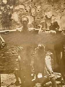 ​清末，一张罕见的凌迟照片，犯人眼神空洞，这是最无人性的酷刑