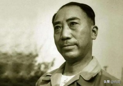 ​重庆谈判时，周公的秘书被杀，开枪者却喊冤，真相如何？