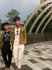 ​穷小子逆袭成亿万富豪