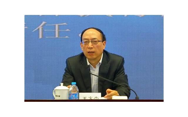 甄嬛传惊鸿舞(皇帝为何不解围还让她跳惊鸿舞呢) 甄嬛传惊鸿舞(皇帝为何不解围还让她跳惊鸿舞呢)