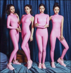 ​“粉红香肠”Sixbomb新曲获Gaon社群周榜冠军