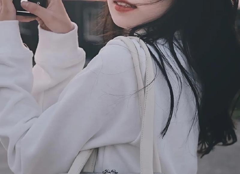 约翰列侬之死(他为了名声而杀害约翰·列侬) 约翰列侬之死(他为了名声而杀害约翰·列侬)