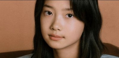 ​周涛女儿惊艳亮相，长相引发热议！为何多年隐瞒不公开？