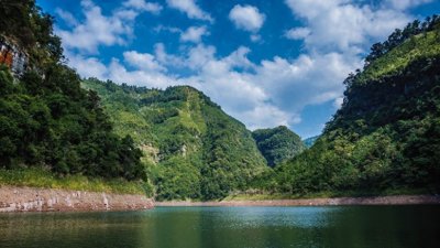 ​四线城市：乐山的旅游景点介绍