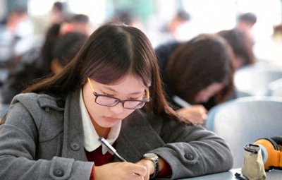 ​从中学老师跳槽到公务员，该庆幸还是该后悔？一位女老师的分享