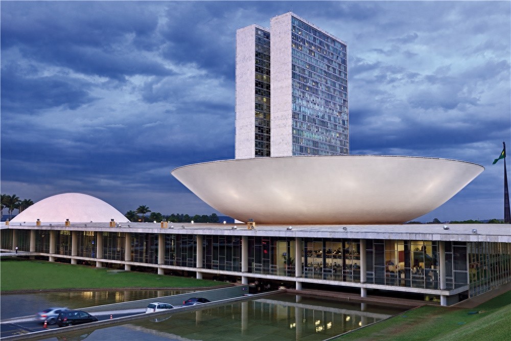 没错！巴西的首都在这儿，可以“上天”的城市