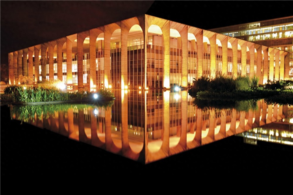 没错！巴西的首都在这儿，可以“上天”的城市