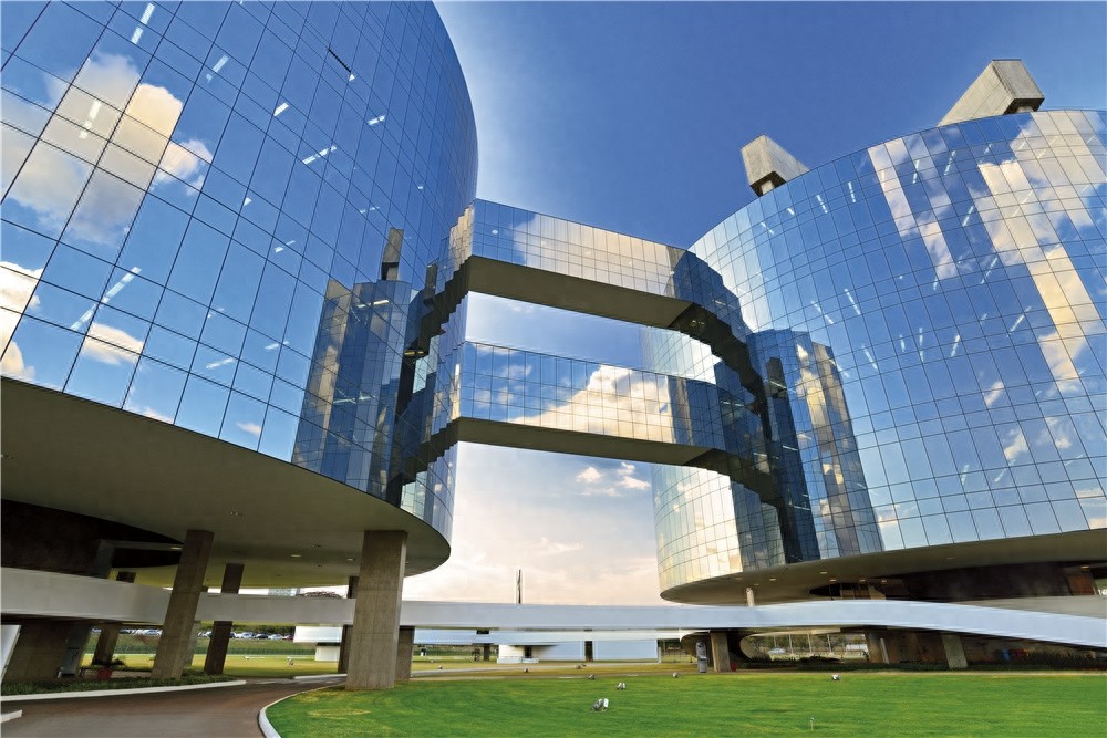 没错！巴西的首都在这儿，可以“上天”的城市