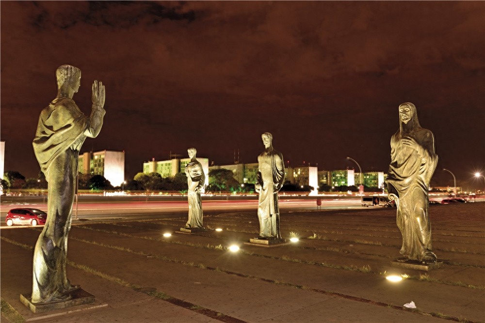 没错！巴西的首都在这儿，可以“上天”的城市