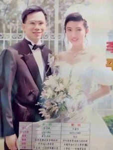 ​李嘉诚家族的“低调女主人”：王俪桥的豪门生活
