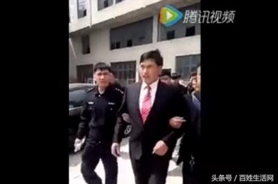 ​“大衣哥”朱之文被警方带走？谣言！称不追究拍摄者责任