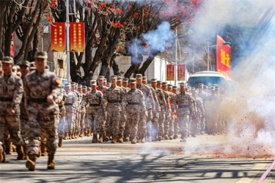 ​军营添新枝，云南武警喜迎新兵下连！