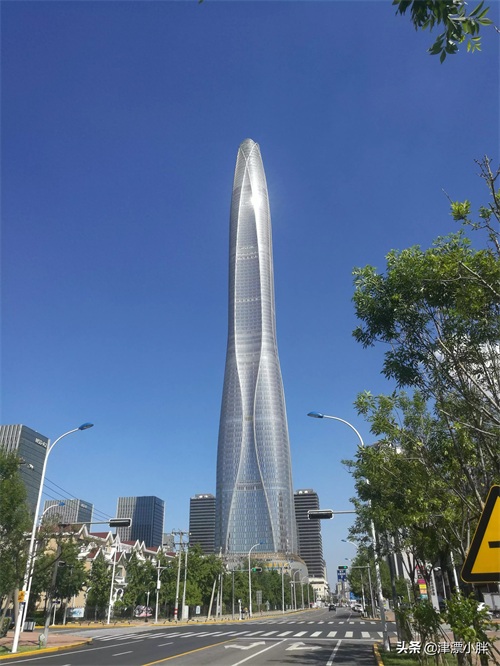 天津滨海新区新地标：“津沽棒”