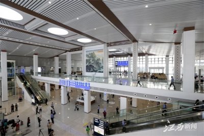 ​九江站新站房启用