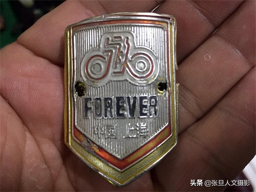 上世纪七八十年代 能拥有这样一个车标 真是太荣幸的事情了