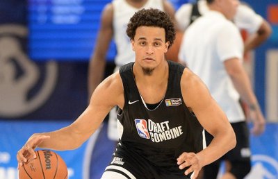 ​2021年NBA选秀球员之杰雷米亚-罗宾逊-厄尔