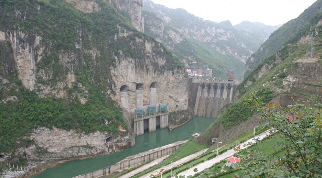 国内第一家流域水电开发公司——乌江水电