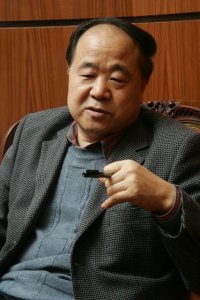 ​莫言是全才，每个体裁的代表作都令人五体投地