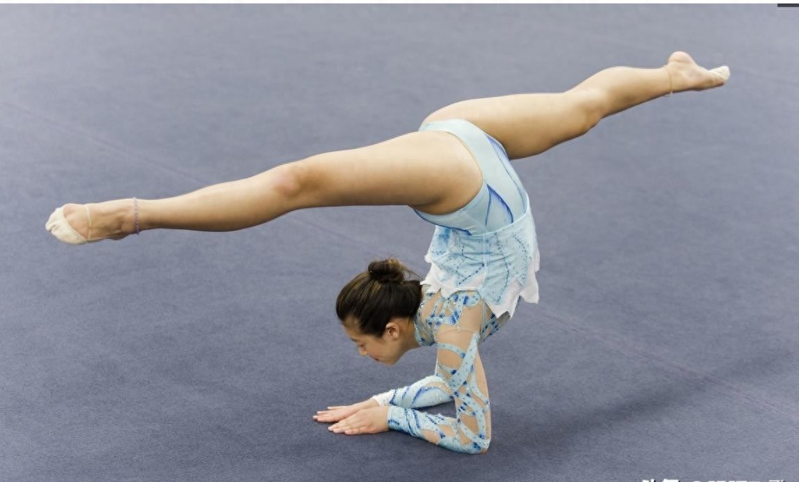 女子体操运动员