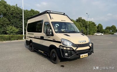 ​非承载车身+硬核装备！可轻越野的依维柯房车，6座大空间前置厨卫