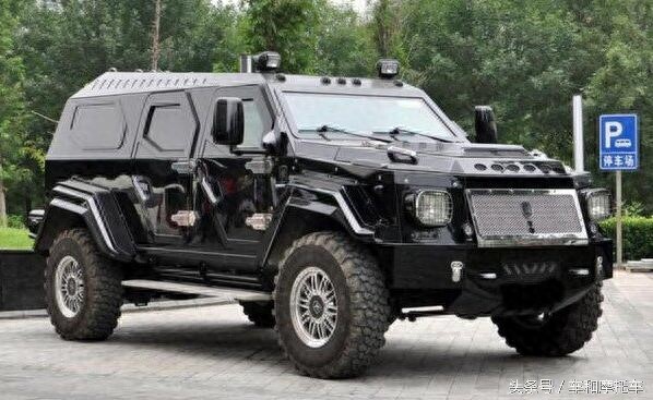 超千万级的彪悍越野车：骑士十五世，中国也有一台