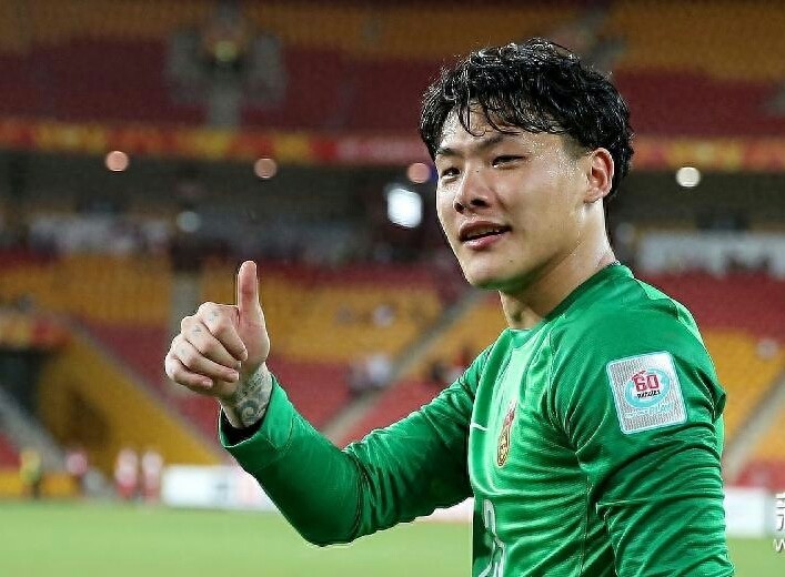 中国传奇门将王大雷，年轻时尚有型的超级爱家好男人