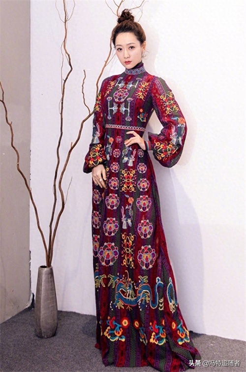 “京城四美”之一的白冰，活成了多少人羡慕的样子