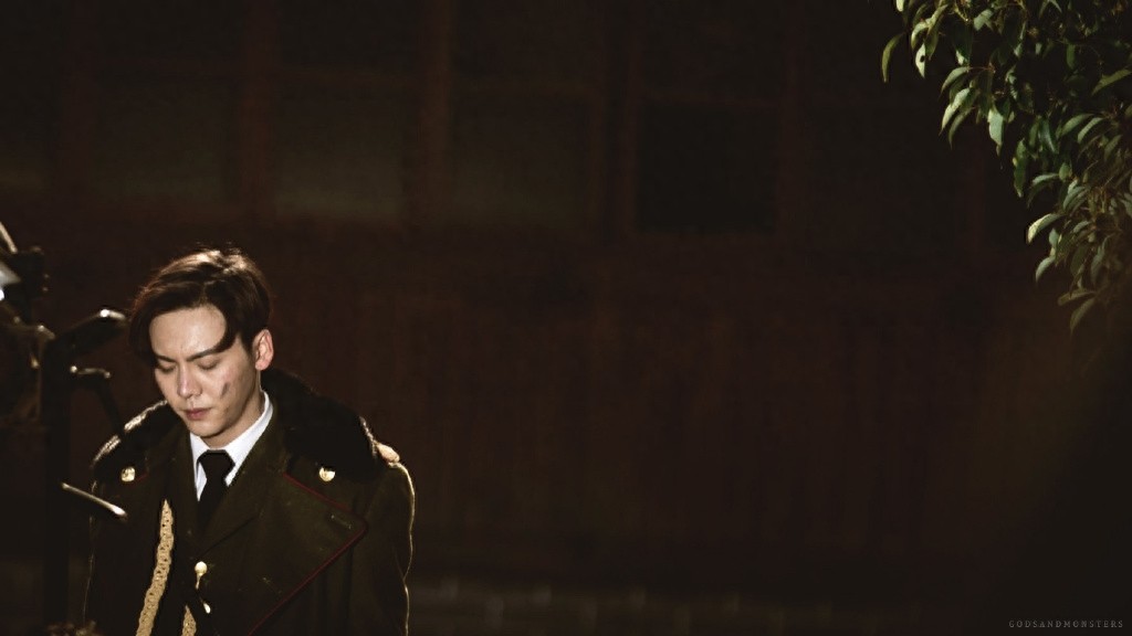 老九门再曝陈伟霆新照，佛爷伤痕造型英武霸气