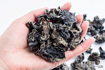 ​干木耳的正确泡法（如何泡发木耳）
