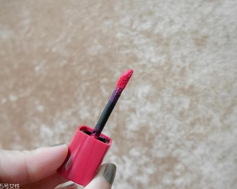 妙巴黎天鹅绒唇釉哪个色好看 4款日常色号对比试色