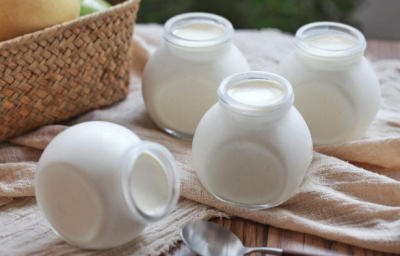 ​酸奶过期多久不能喝,酸奶过期多久不能喝