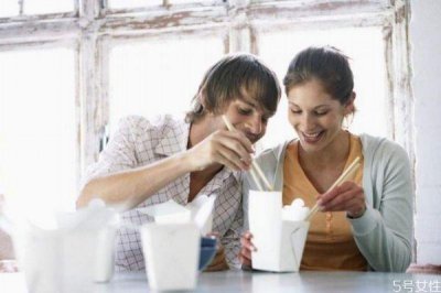 ​做哪些事可以让女生心动 让女人心动的体贴小动作