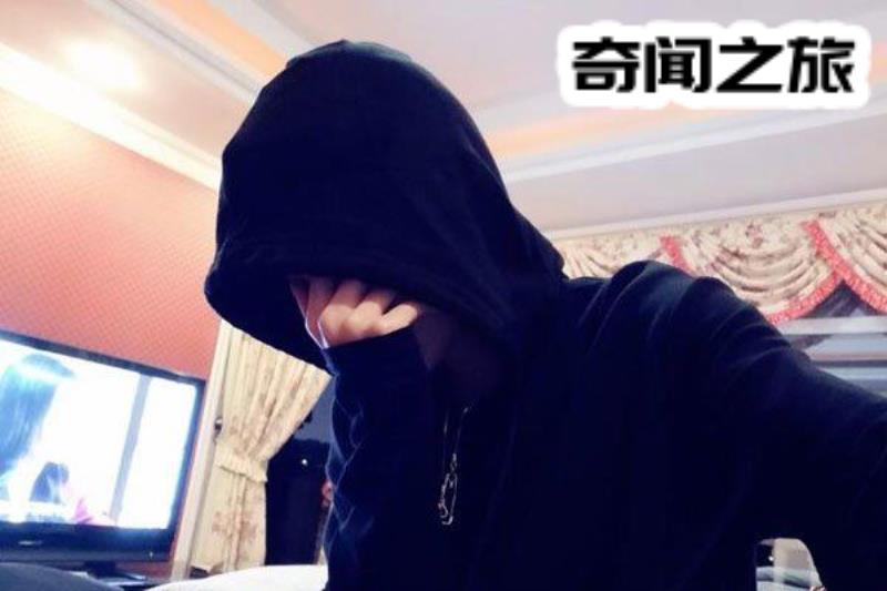 网红黑脸v真实图片-不露正脸的原因是因为长得太丑(1)_