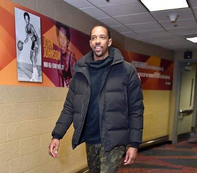 又一位老朋友要去洛杉矶了，继卢指导韦德之后，他也想念詹姆斯了