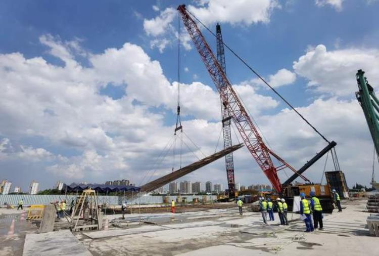 上海地铁21号线广兰路站围护施工全面开启未来可与2号线换乘市民出行更便捷