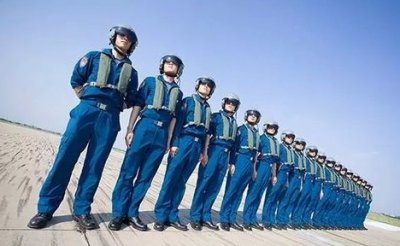 ​海军面向地方大学生选拔飞行学员 男女生均可报名吗