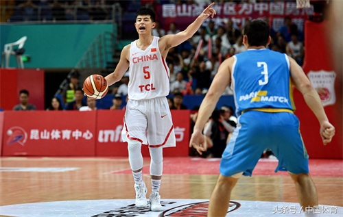 2018国际男篮锦标赛次轮 中国红队2分险胜乌克兰队