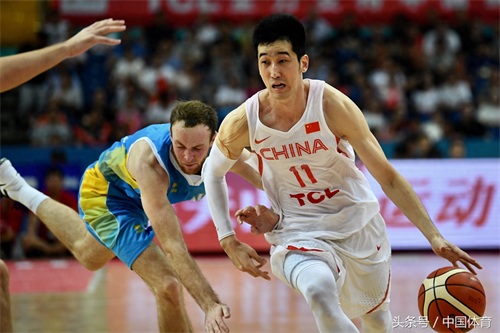 2018国际男篮锦标赛次轮 中国红队2分险胜乌克兰队