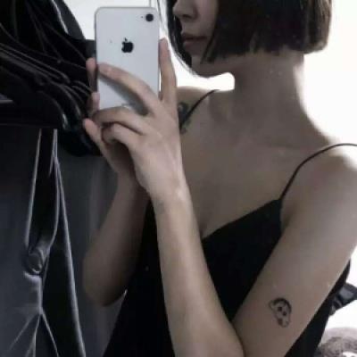 很有女人味的性感女头像