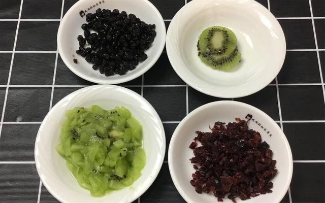 家庭自制奶油冰激凌制作方法（在家自制奶油冰激凌）(4)