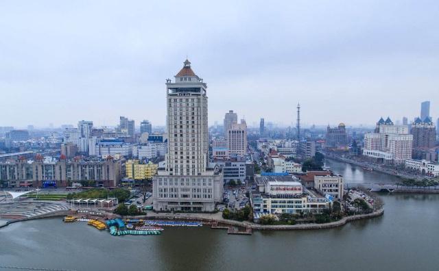 江苏最有潜力城市,离上海很近被称“北上海”,曾创造7个第一!