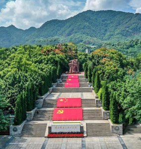 ​为什么取红岩这个名字 为什么取名《红岩》