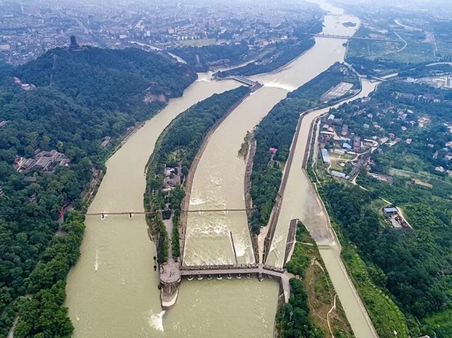 四川为什么叫四川盆地（四川盆地作用这么大）(6)
