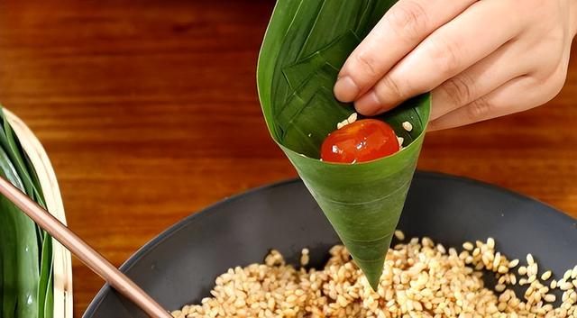 端午节吃粽子的5种粽子推荐（5种不同口味粽子已准备好）(5)