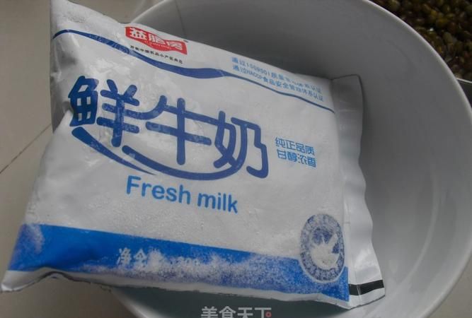 纯牛奶要放冰箱保存吗