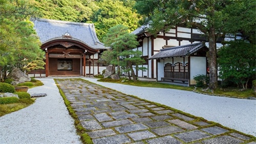 南禅寺：距今一千四百五十年的南朝四百八十寺之一