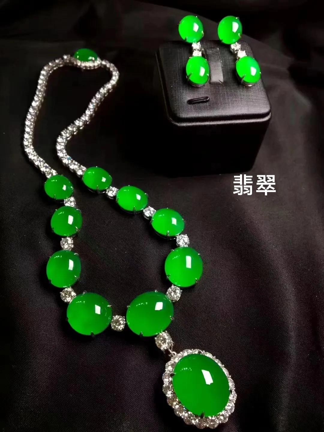 石英质玉和翡翠哪个好（了解翡翠和玉髓的区别）