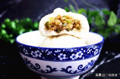 ​茄子做成包子原来这么好吃，比肉馅解馋，又鲜又香，多汁还不腻