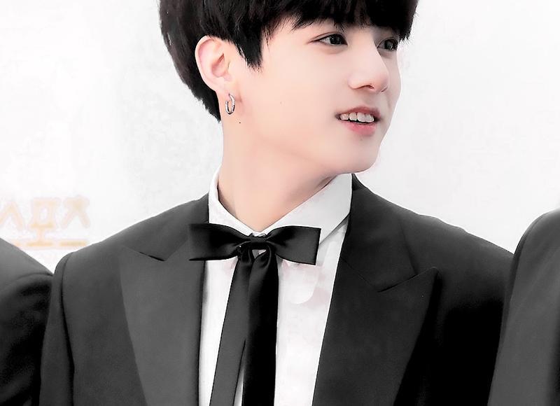  网吧春节促销，300元上20天网还得签生死状？